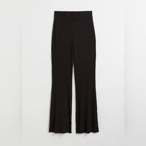 [SOLD]H&M Black Ribbed Flowy Pants